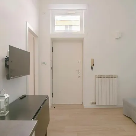 Tadino 50 Apartment Milan