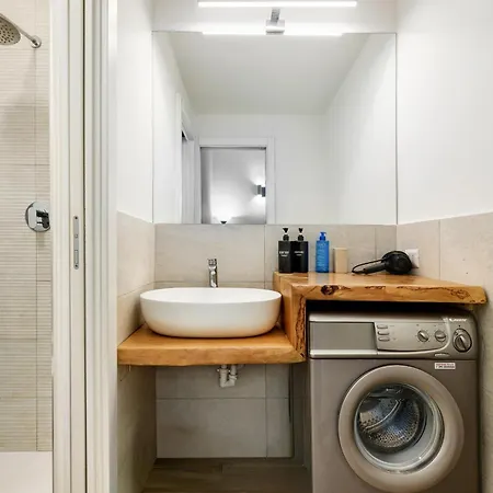Tadino 50 * Milan